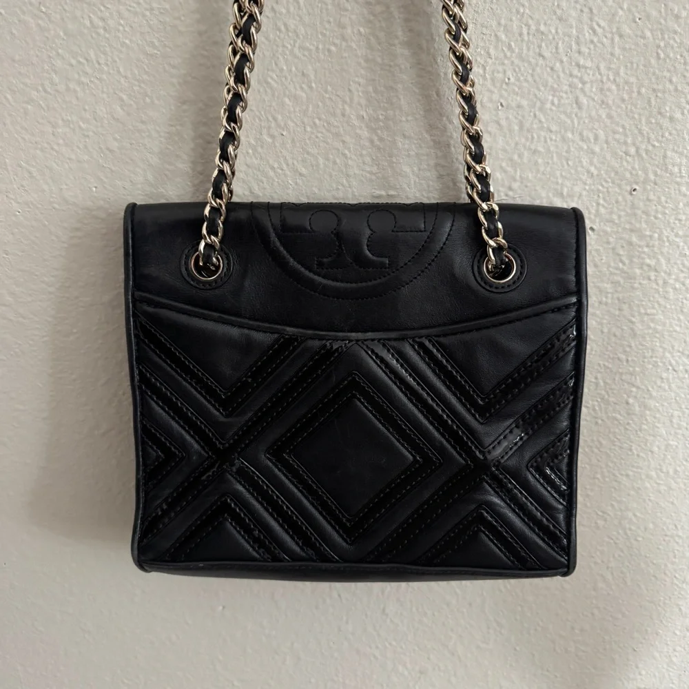 Tory Burch Fleming Geo Diamond Quilted Bag - Picture 1 of 12